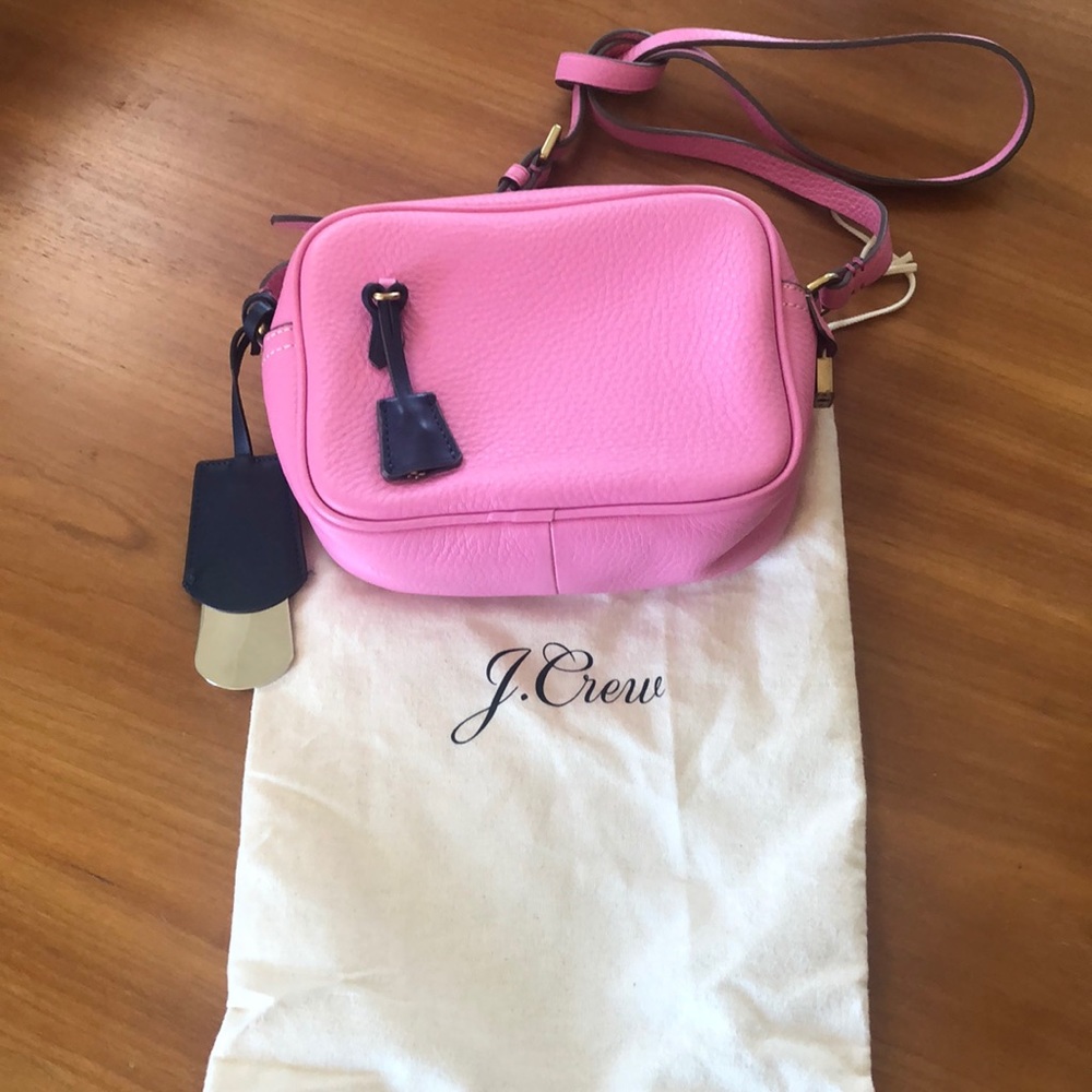 I Crew Crossbody bag . Real leather 💗